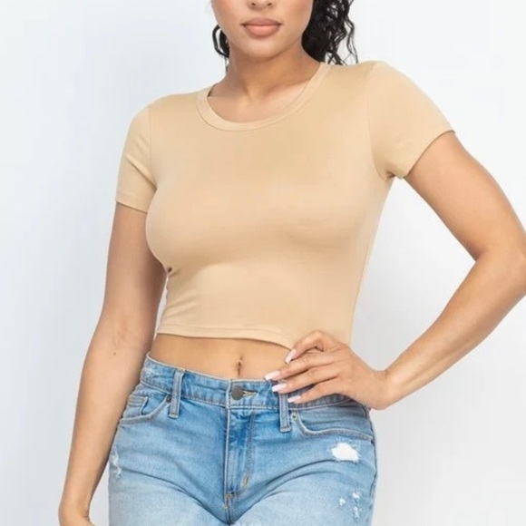 BASIC KHAKI SHORT SLEEVED CROP SLIM FITTED TOP SHIRT - Picture 1 of 1